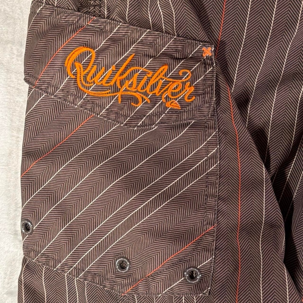 Y2K Vintage Quiksilver Board Shorts | Brown/Orange | Size 34 - Picture 4 of 6
